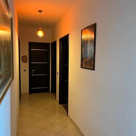 Whole Flat Near Daire